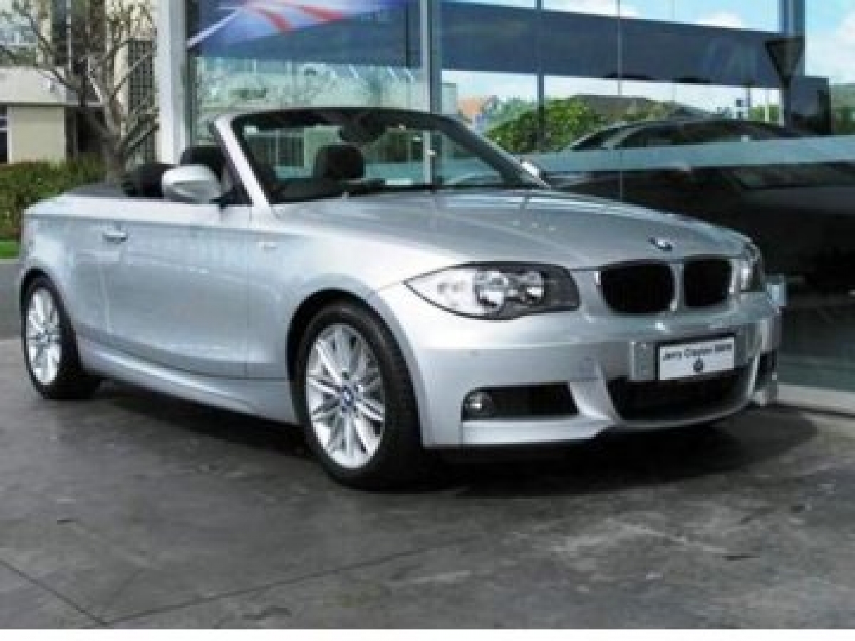 2011 BMW 118I 2.0 온라인 평균 판매 가격 HKD$21,375