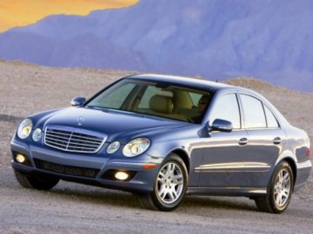 2004 MERCEDES-BENZ E320 3.2 中古車平均價 NTD$222,091