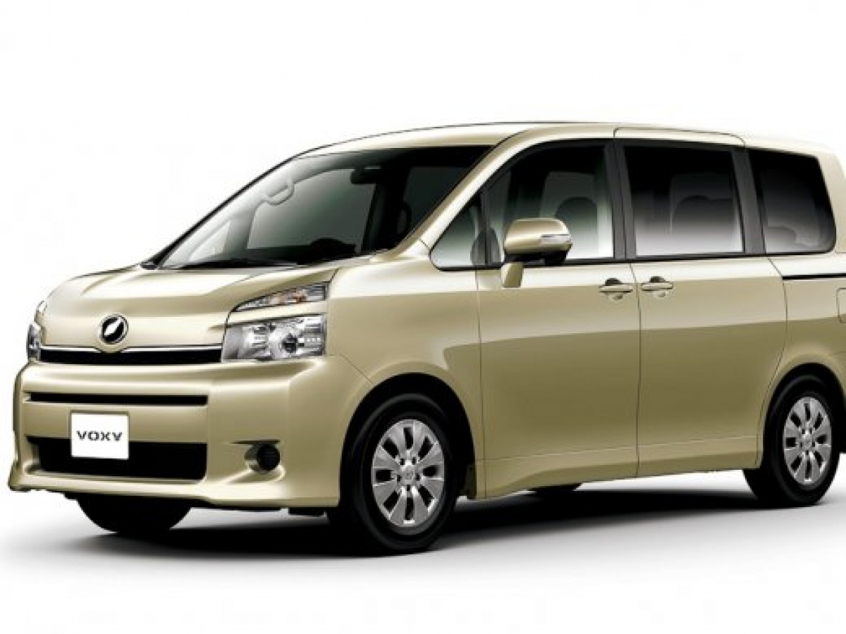 2008 TOYOTA VOXY 二手車平均價 HKD$35,279