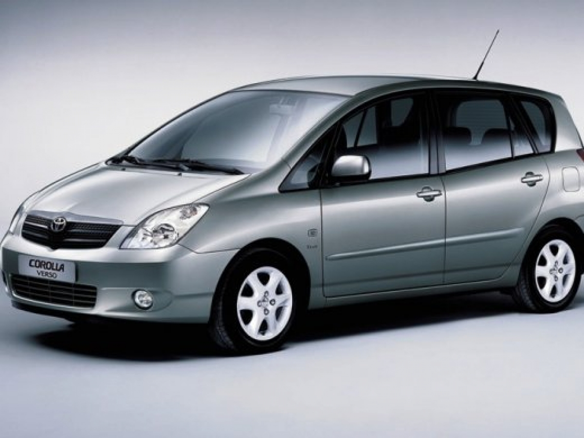 2002 TOYOTA COROLLA VERSO Used Car Average Price HKD$12,417
