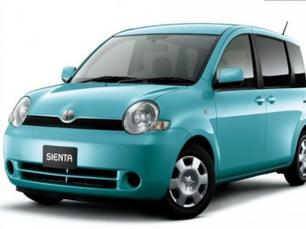 2011 TOYOTA SIENTA Used Car Average Price HKD$46,561